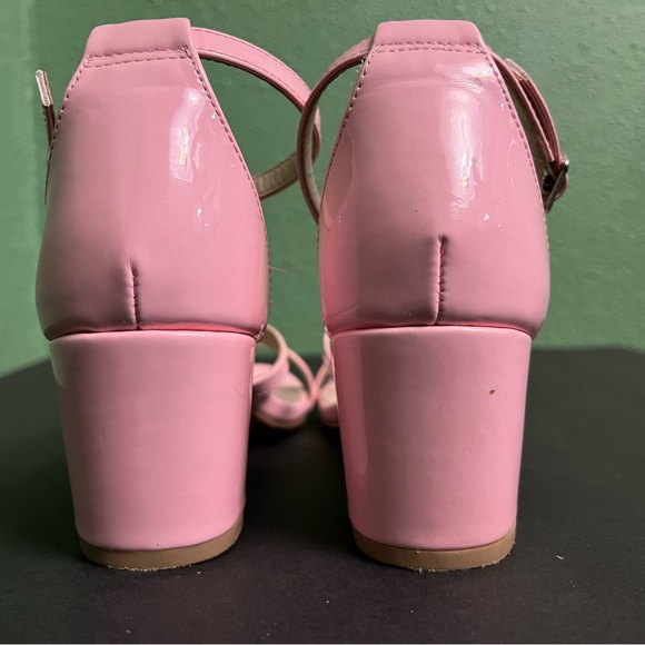 Steve Madden light pink Sandal - Size 6.5 - EUC - Picture 3 of 4